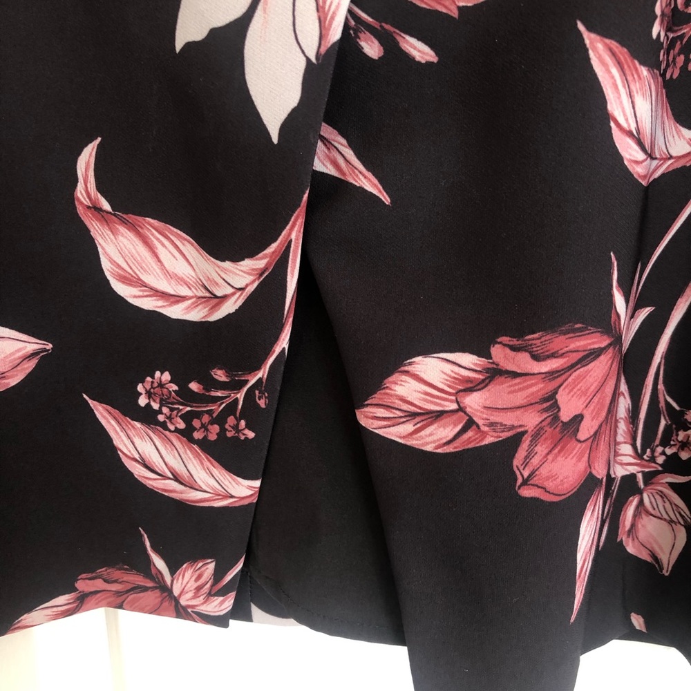 🌿 PORTMANS 🌿 floral faux wrap skirt size 16 - Picture 2 of 5